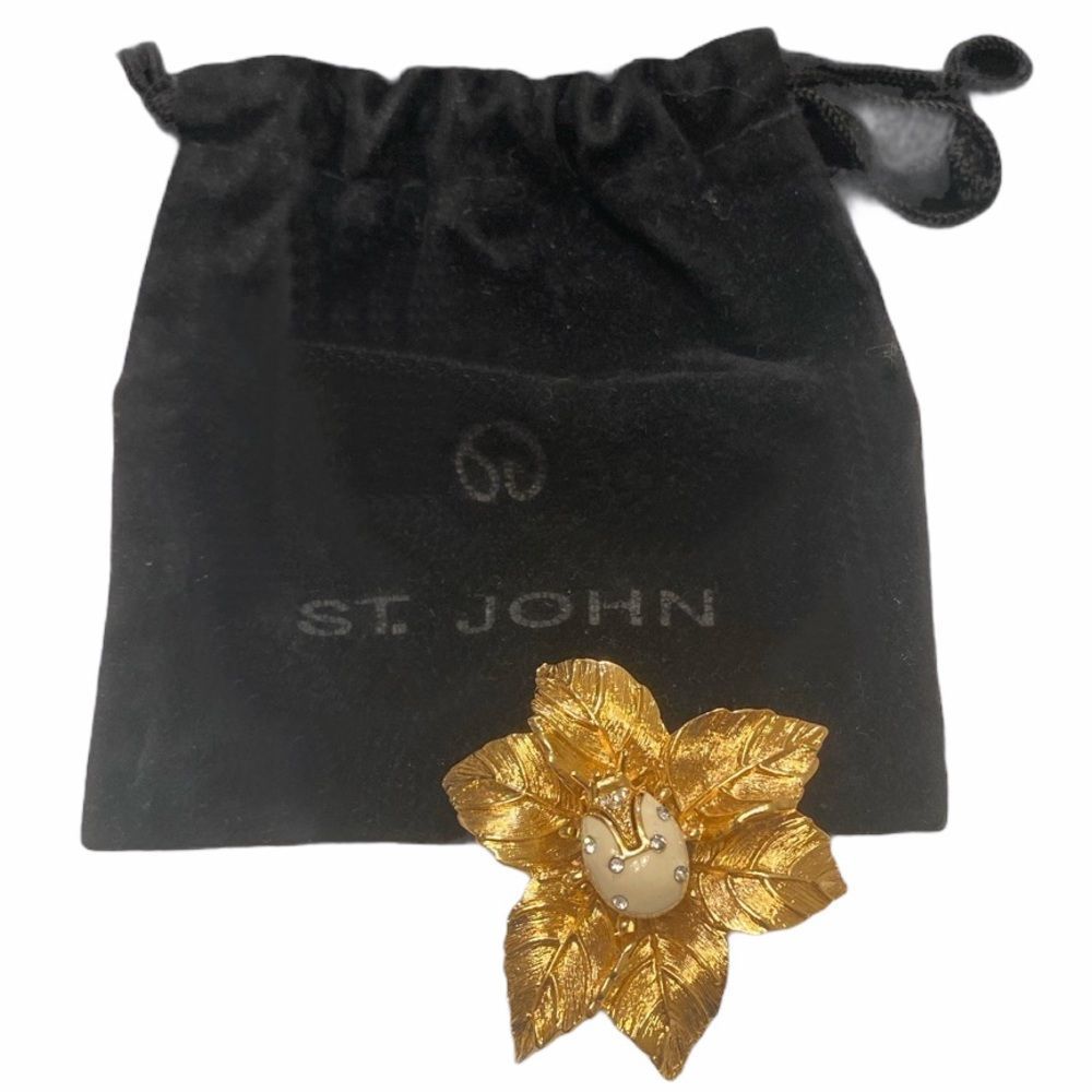 Vintage St. John Gold Brooch With Enamel Ladybug - Picture 11 of 11